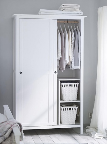 Отличное решение для хранения одежды - гардероб ИКЕА ХЕМНЭС с 2 раздвижными дверцами